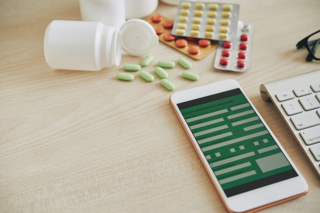 Quick Commerce vs Local Pharmacy: Why 10-Minute Apps Can't Replace a Pharmacist
