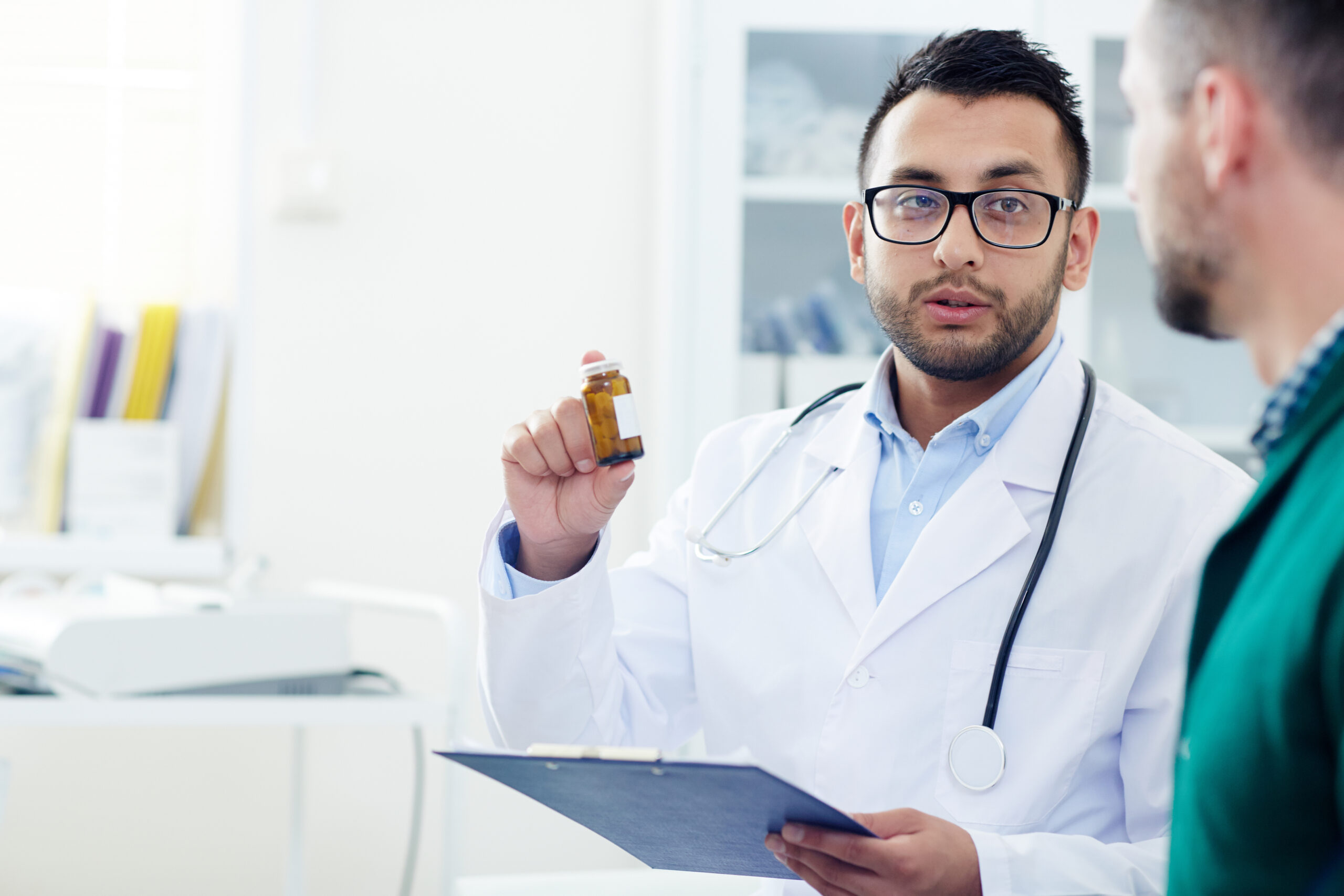 Prescription Derma Products vs Over-the-Counter Skincare: What a Pharmacist Wants You to Know